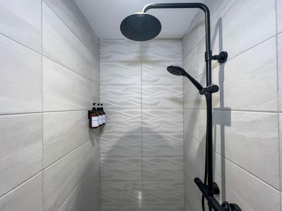 Orange Rentals-High Spec, Midnight Suite, Sleeps 4-Pets Welcome! ลิเวอร์พูล ภายนอก รูปภาพ