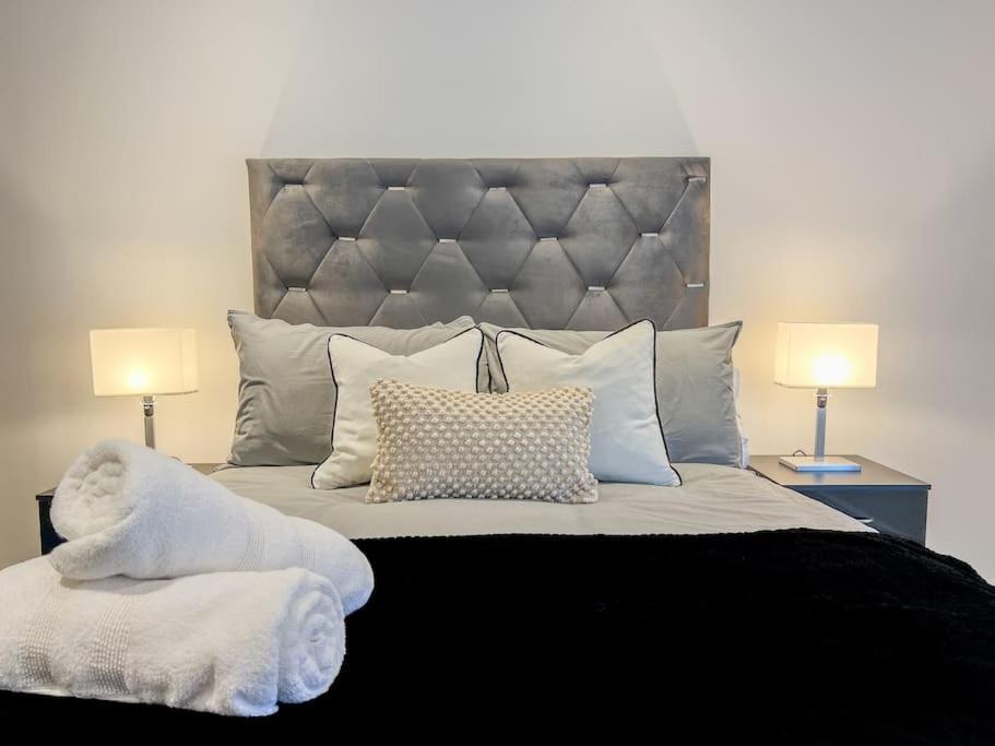 Orange Rentals-High Spec, Midnight Suite, Sleeps 4-Pets Welcome! ลิเวอร์พูล ภายนอก รูปภาพ